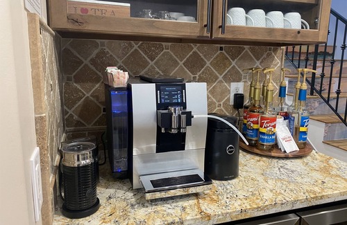 Arroyo Grande House | Hillside view Luxury