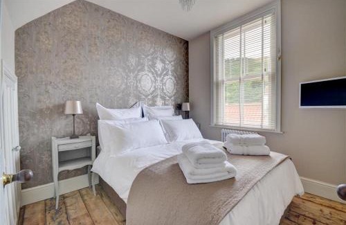 Staithes House | Hillsover