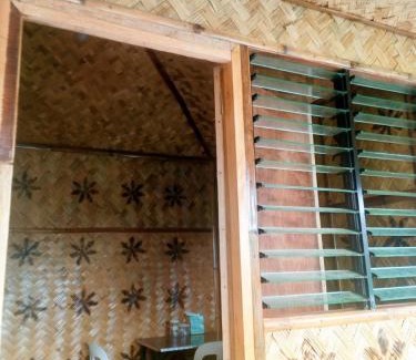 Coron Town Proper Ski Chalet | Hilltop chalet, with AC, private bathroom, kitchen & balcony with views