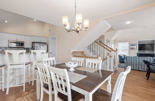 Corolla House | Hilltop Haven: Amazing Views, Private Pool, Spa