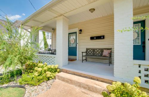 Bowling Green House | Hilltopper Convenience Modern Duplex Near WKU