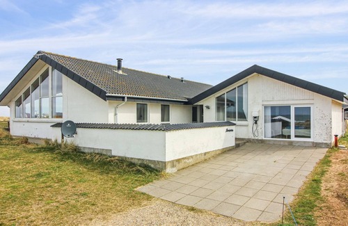 Grønhøj House | "Hilmer" - 180m from the sea by Interhome