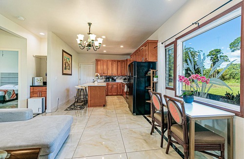 Hilo House | Hilo Manu Iki Ohana 5 mi from Hilo Airport