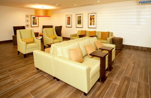 Live Oak Hotel | Hilton Garden Inn San Antonio-Live Oak Conference Center