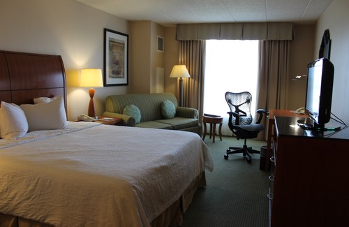 Addison Hotel | Hilton Garden Inn Addison