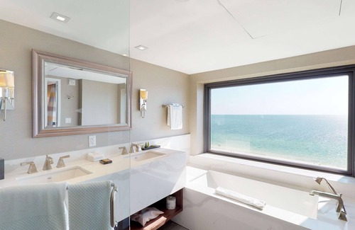 Marco Island Resort | Hilton Marco Island Beach Resort and Spa