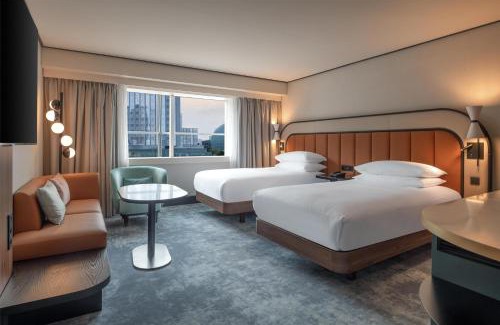 Puteaux Hotel | Hilton Paris La Défense