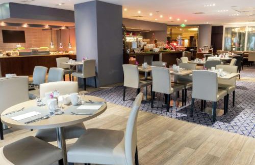 Puteaux Hotel | Hilton Paris La Défense