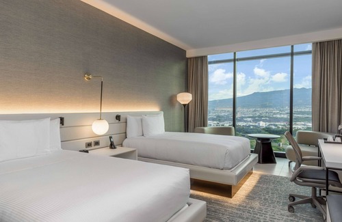 Mata Redonda Hotel | Hilton San Jose La Sabana
