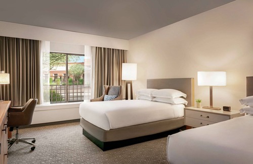 South Scottsdale Resort | Hilton Scottsdale Resort & Villas