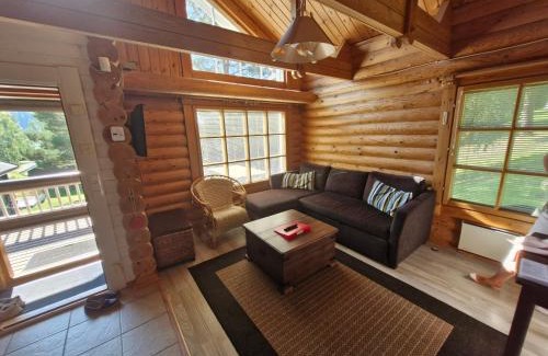 Jamsa Ski Chalet | Himoskoti