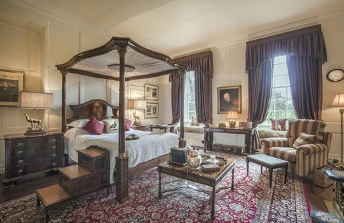 Wellingborough House | Hinwick House-Luxurious Country House & Estate
