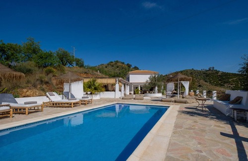 Comares Villa | Hip chic Villa Pepita Comares Andalucia