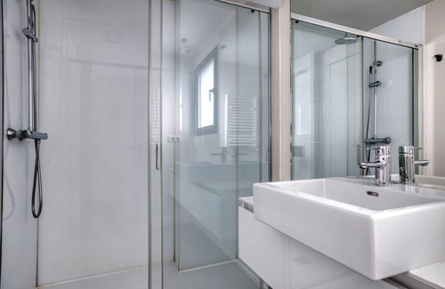 Vallehermoso Apartment | Hip Vallehermoso 2BR w/ Gym & Pool nr Ciudad Universitaria, by Blueground