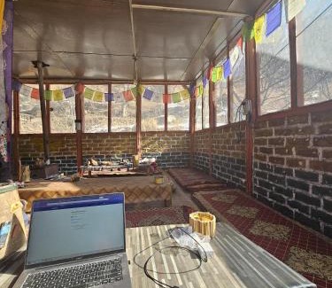 Kullu House | Hippy Hyde Kalga