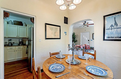 Sam Hughes House | Historic 3BD/2BA Bungalow Steps From the UA w/Yard - Low Summer Rates! 🏡