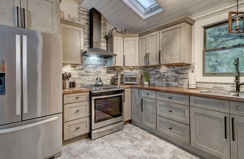 Wilmington House | Historic Ardmore House - 3br/2ba downtown Wilmington