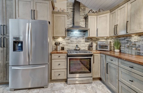 Wilmington House | Historic Ardmore House - 3br/2ba downtown Wilmington