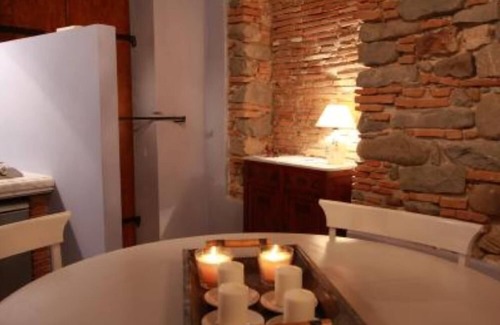 Mologno Apartment | Historic Centre Charming Apartment with Terrace and BBQ