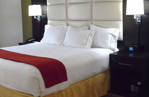 Madison Hotel | Historic Charm! Spacious Unit Near Attractions, Breakfast