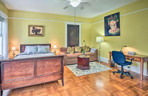 Crescent City Apartment | Historic Crescent City Studio - Lakefront with Dock!