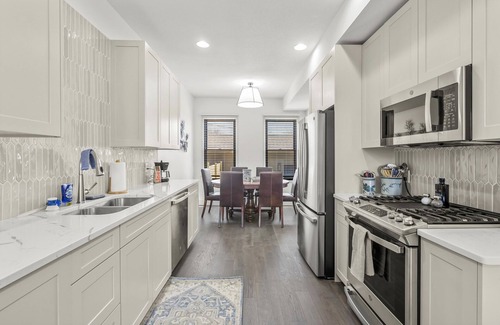 Cedar Falls House | Historic Downtown Brownstone Completely Renovated!