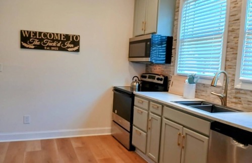 Macon House | Historic Downtown - Tuck'd Inn Macon GA