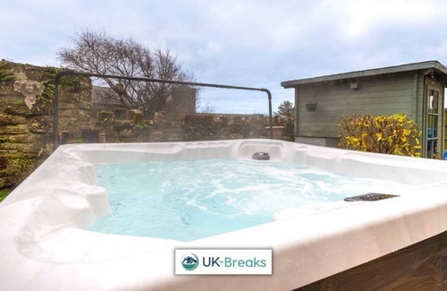 St Bees House | Historic Farmhouse in St Bees. Pet friendly
