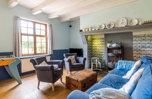 Damme Other | Historic Farmhouse in the middle of polder landscape, Damme