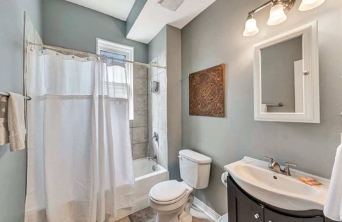 Downtown St. Louis Hotel | Historic First Floor Unit STL 1W