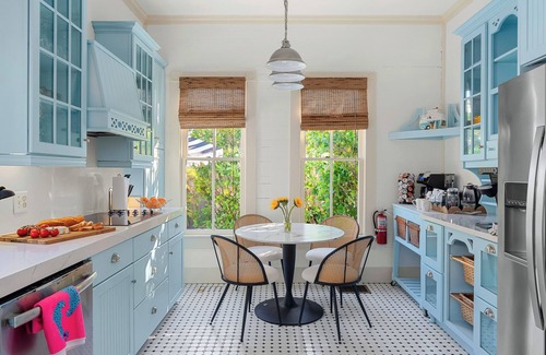 Bradenton House | Historic home, Heated pool, Bar , Grill & Firepit!