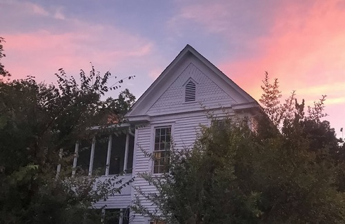 Bastrop House | Historic Home in Bastrop! Near Austin, Bastrop State Park and Lost Pines Forrest