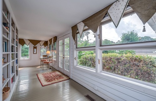 Historic Downtown Franklin House | Historic Home in Downtown Franklin - Walk to ALL the Charm & Convenience