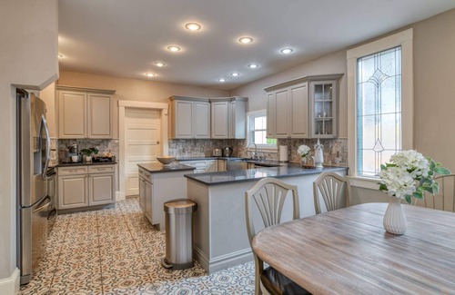 St. Augustine House | Historic Home, Perfect for Special Occasions, 3 Master Suites, Steps to Sites, $300 in Free Tickets!