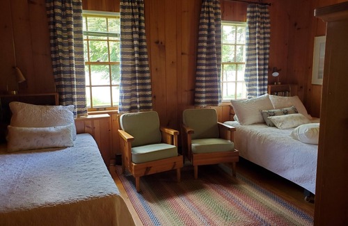 Frazee Cabin | Historic Lake LodgenRustic ElegancenModern ComfortnWaterfront OasisnPrivatennnn