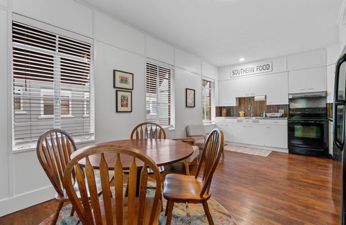 Hot Springs Condo | Historic Loft in Central Business District! Walk to Restaurants & Bathhouse Row!
