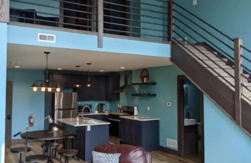 Utica Condo | Historic Loft Suite Frances/Starved Rock/Utica