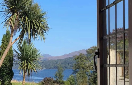 Rosneath House | Historic Scottish Loch Side Home of a Royal Princess - 20 Miles From Loch Lomond