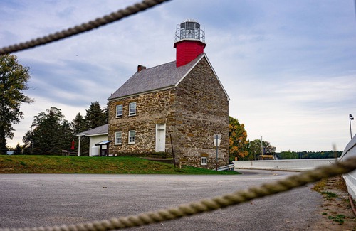 Port Ontario Cabin | Historic Selkirk Lighthouse-2ND FLOOR ONLY