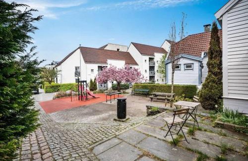 Engen House | Historic townhouse - 2 baths 3 floors 100 percent charm