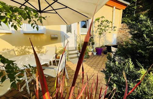 Ginsheim-Gustavsburg House | Historic vacation home on the Main, 110 sqm, large terrace, modern and renovated
