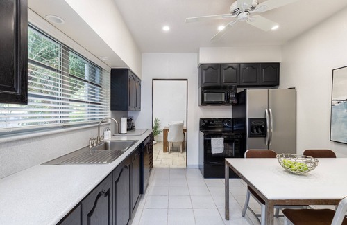 Hollywood Lakes Villa | Historical huge Luxy Villa in Hollywood Beach