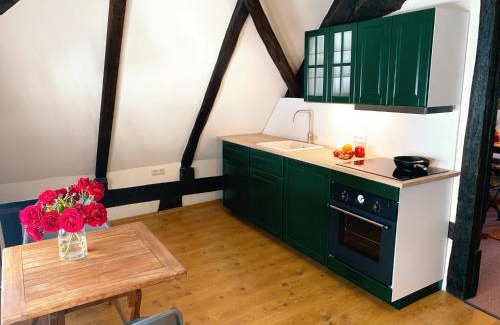 Lich Apartment | Historische Ferienwohnung mit Kamin in Lich