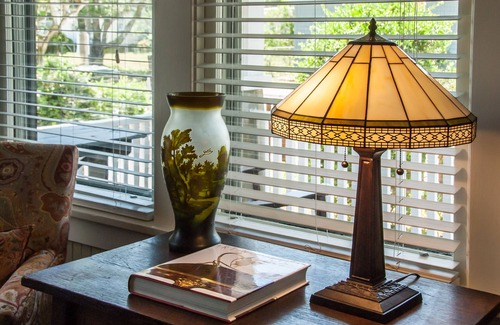 Historic Downtown Manteo House | History Loves Company-1920's Arts and Crafts Sears Kit Home-family/dog Friendly