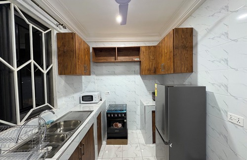 Accra Apartment | HK Plaza, Adenta Apartment 1 & HK Plaza, Adenta, Pent House