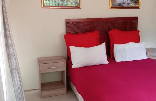 Durban Apartment | Hlalanathi Lodges - 99 Tagore Rd, Clare Hills, Durban, 4091