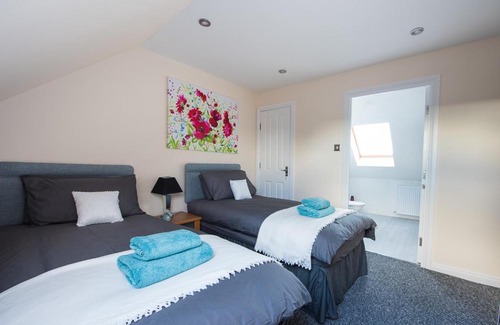 Blantyre Apartment | HLS - Blantyre Loft Apartment