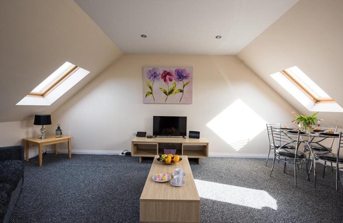 Blantyre Apartment | HLS - Blantyre Loft Apartment