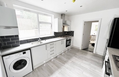 Harlesden Apartment | HM Stays - Minet Gardens Suites