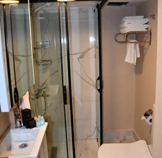 Cekmekoy Hotel | Hmz KONAKLAMA ÇEKMEKÖY